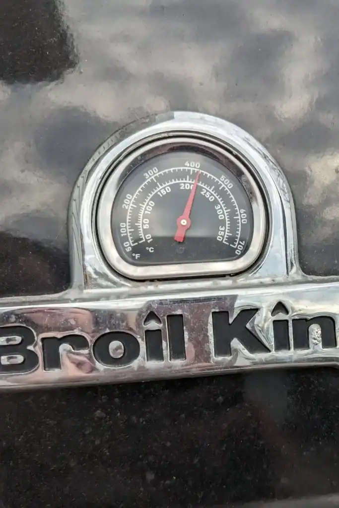 the temperature to sear the meat on the grill