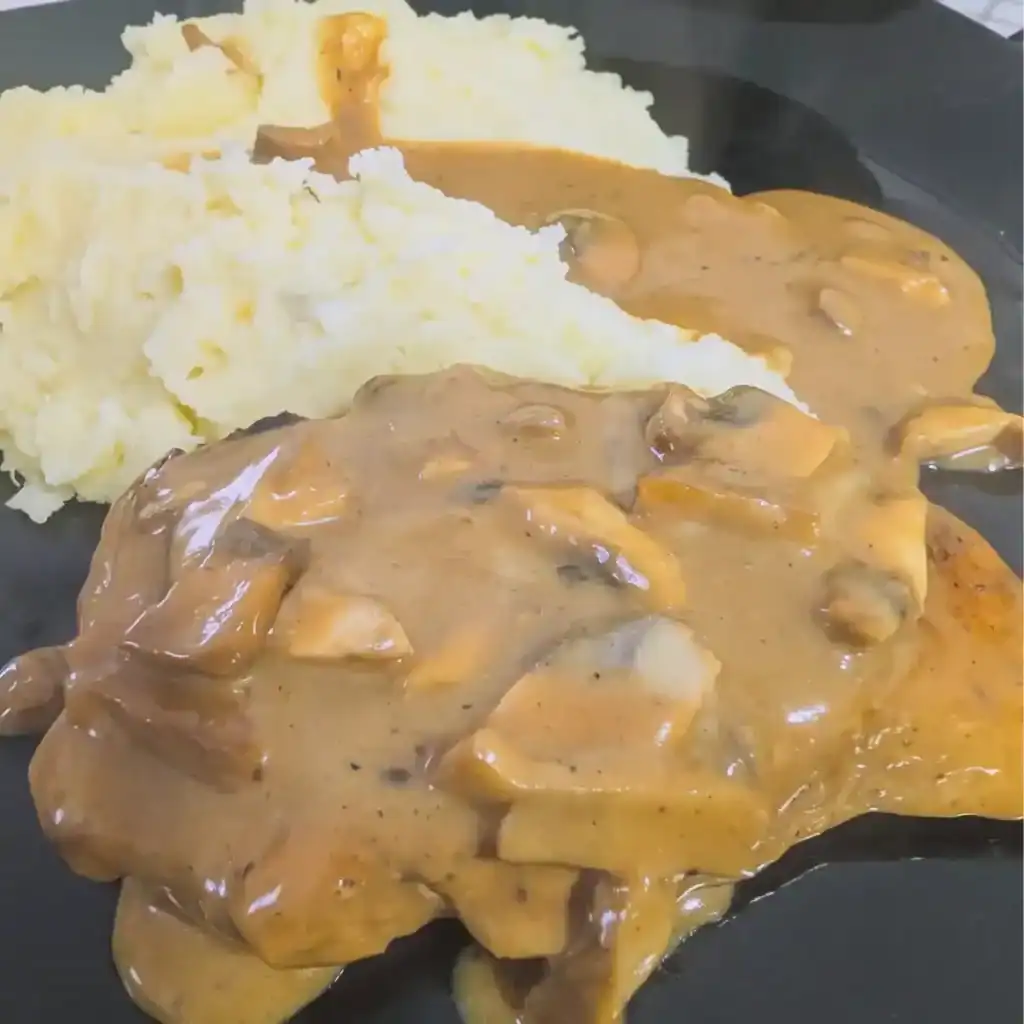 easy pork loin chop in mushroom gravy