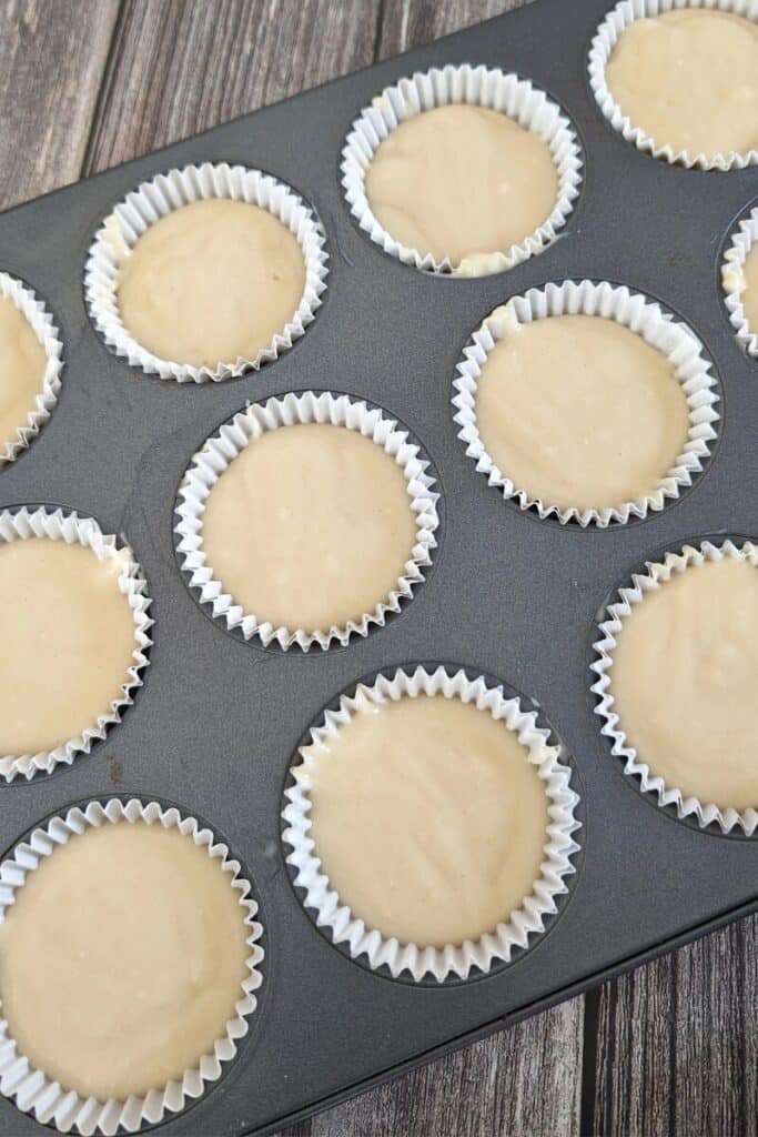 fill cupcake liners