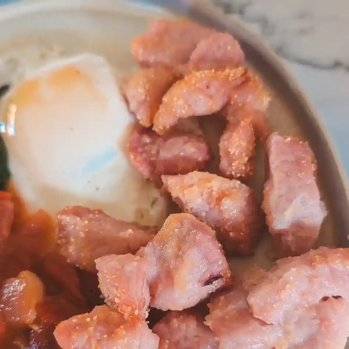 featured image of how to air fry peameal bacon