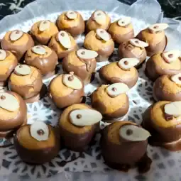 the whole plate full of finished buckeyes