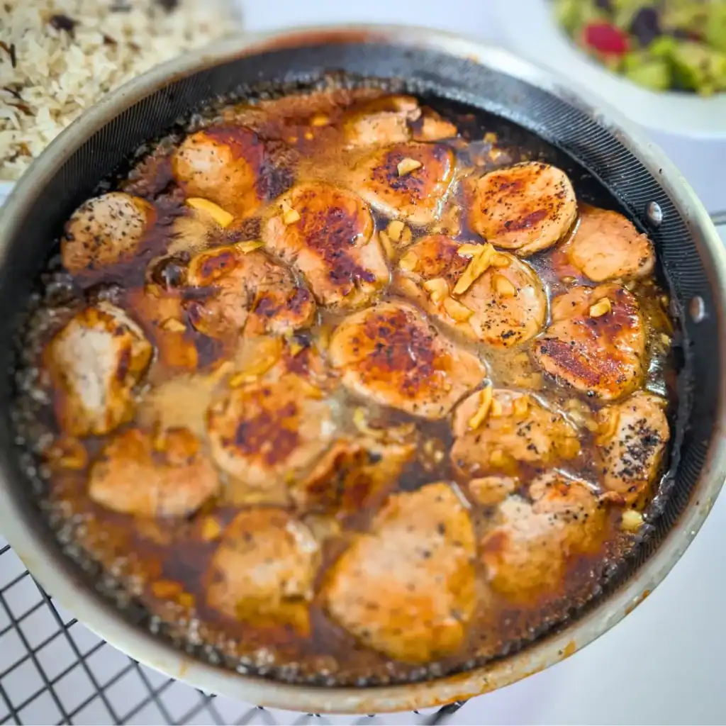 pork tenderloin medallions in honey ginger garlic sauce